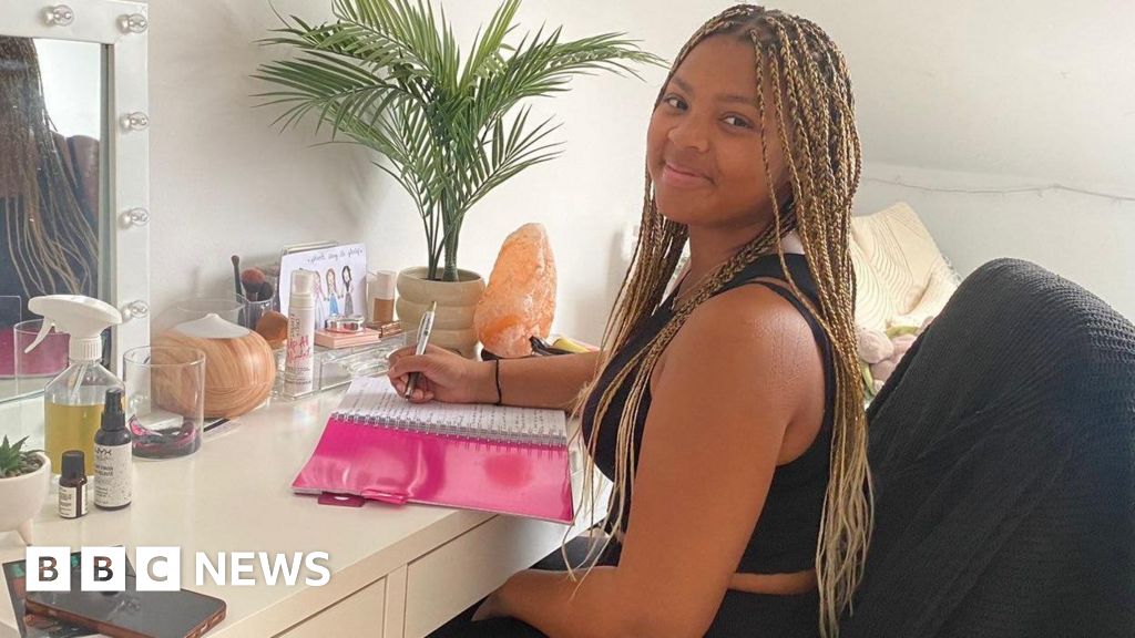 My student loan doesn’t cover my bills