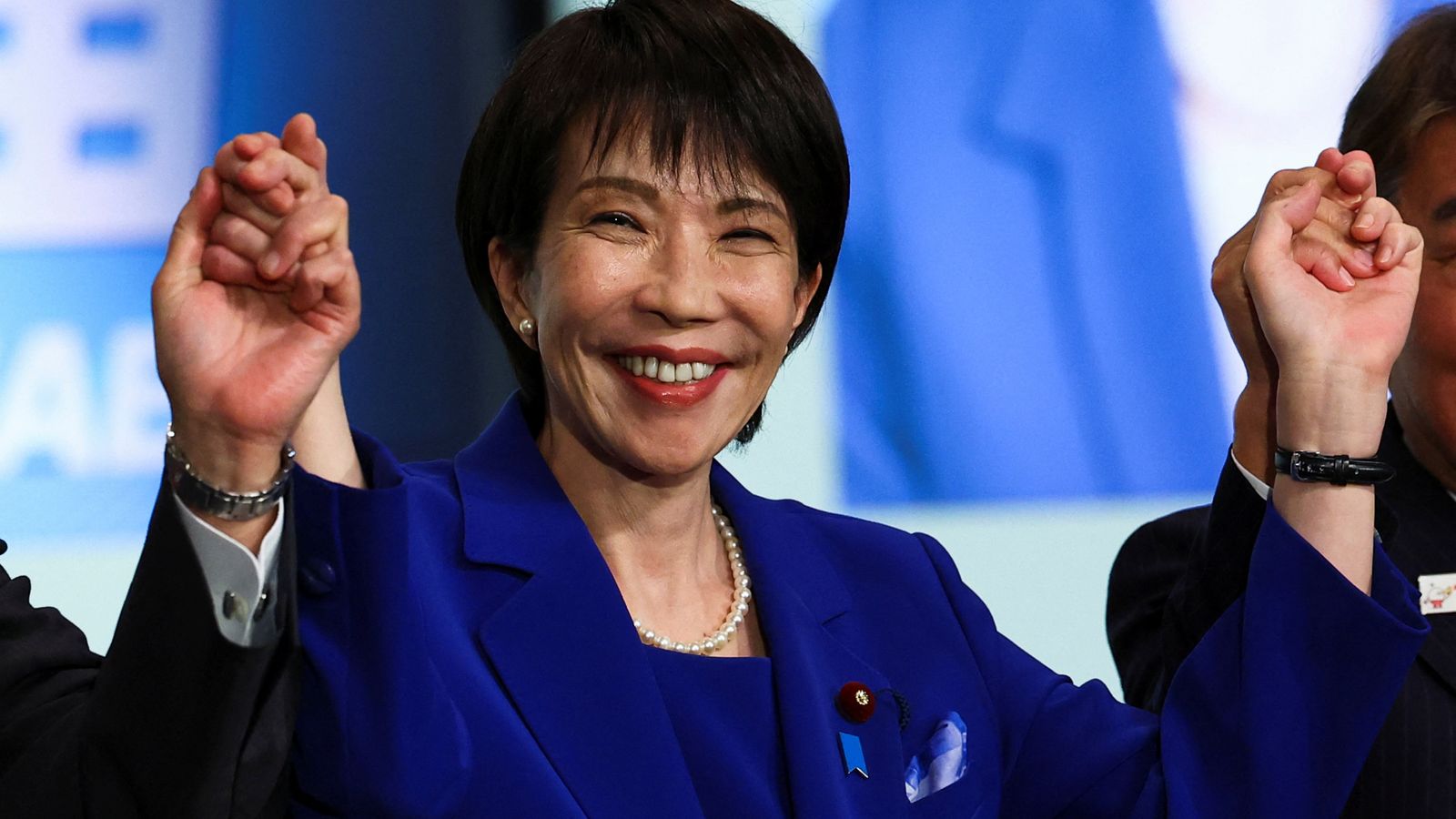 Japan set for first female prime minister | World News
